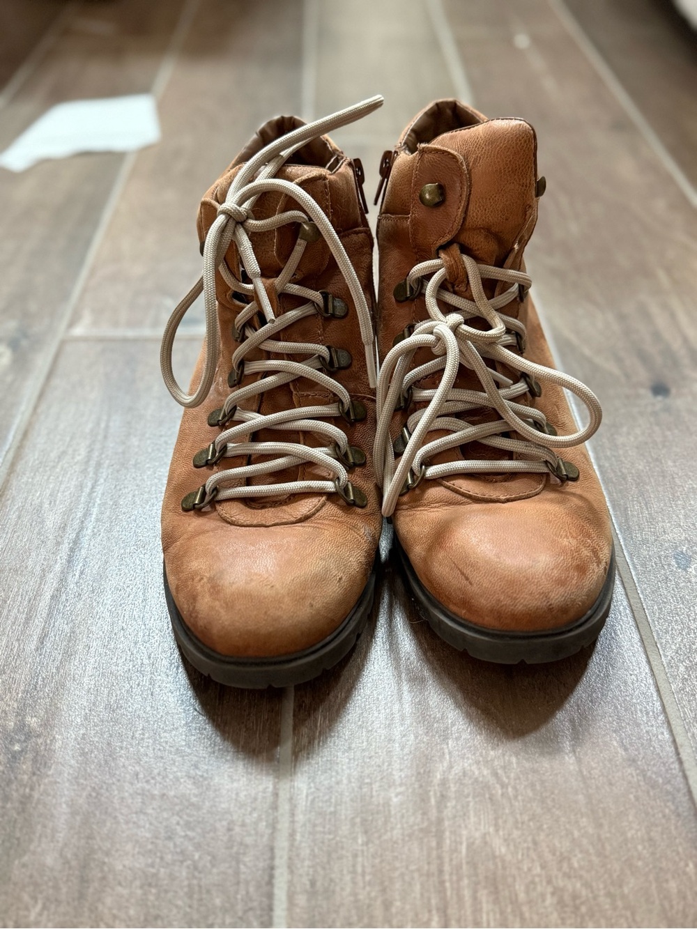Steve Madden Tan Leather Lace-Up Ankle Booties